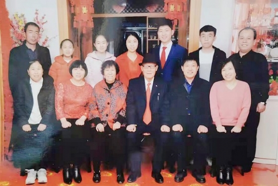 新旧生活两重天 新旧生活两重天