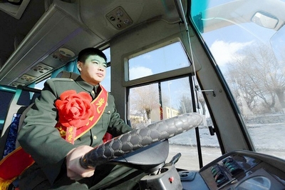 军营好工匠艺高人胆大———记我的“车霸”战友郭进忠(图1)